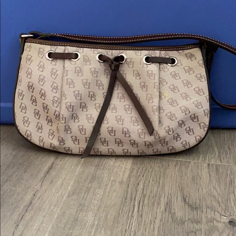 Small Dooney and Bourke shoulder bag
